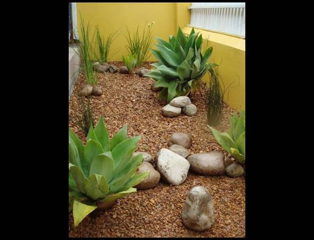 2 bed property to rent in OBSERVATORY